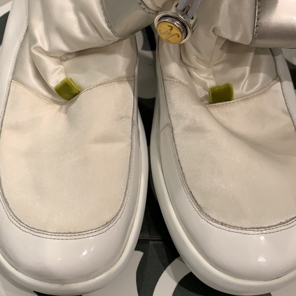 Cole Haan WP winter boots with shearling lining - Picture 9 of 16